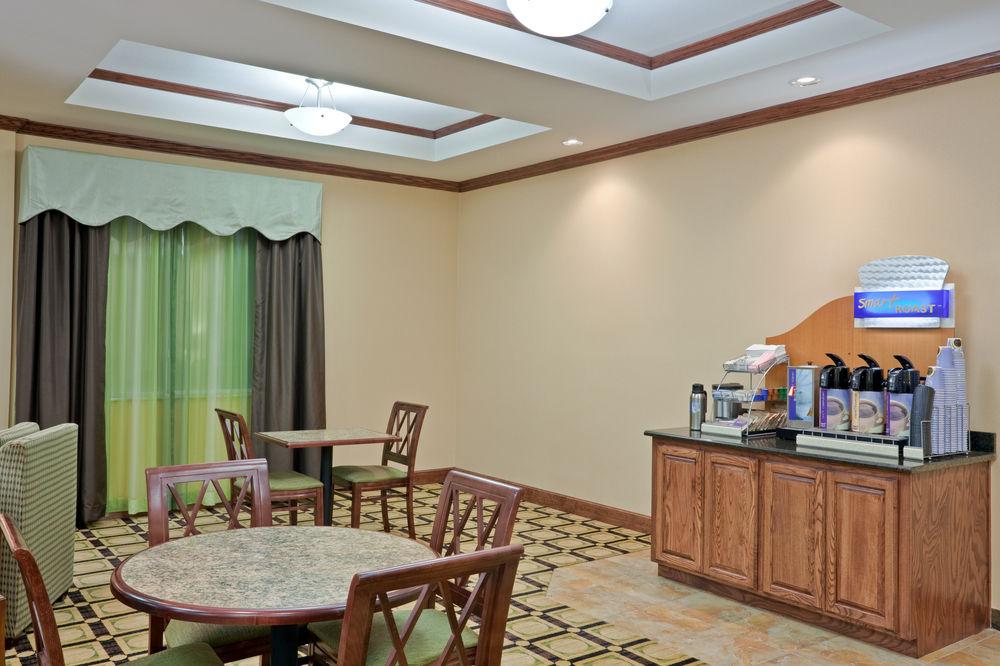 Holiday Inn Express Hotel & Suites Dumas By Ihg Zewnętrze zdjęcie